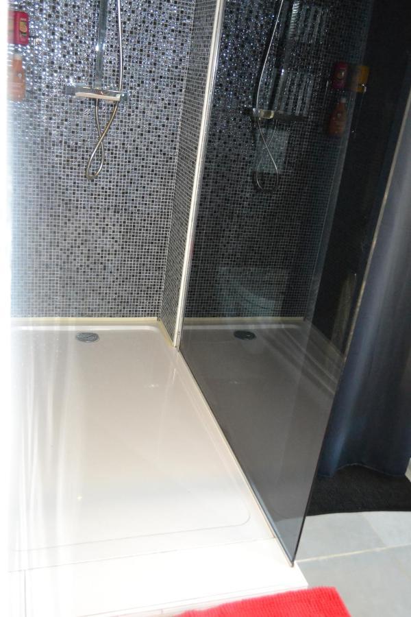 Suite 30 M2 Ideale Pour 2 Personnes Flassans-sur-Issole Exteriör bild
