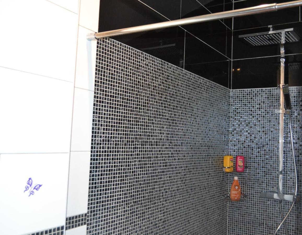 Suite 30 M2 Ideale Pour 2 Personnes Flassans-sur-Issole Exteriör bild