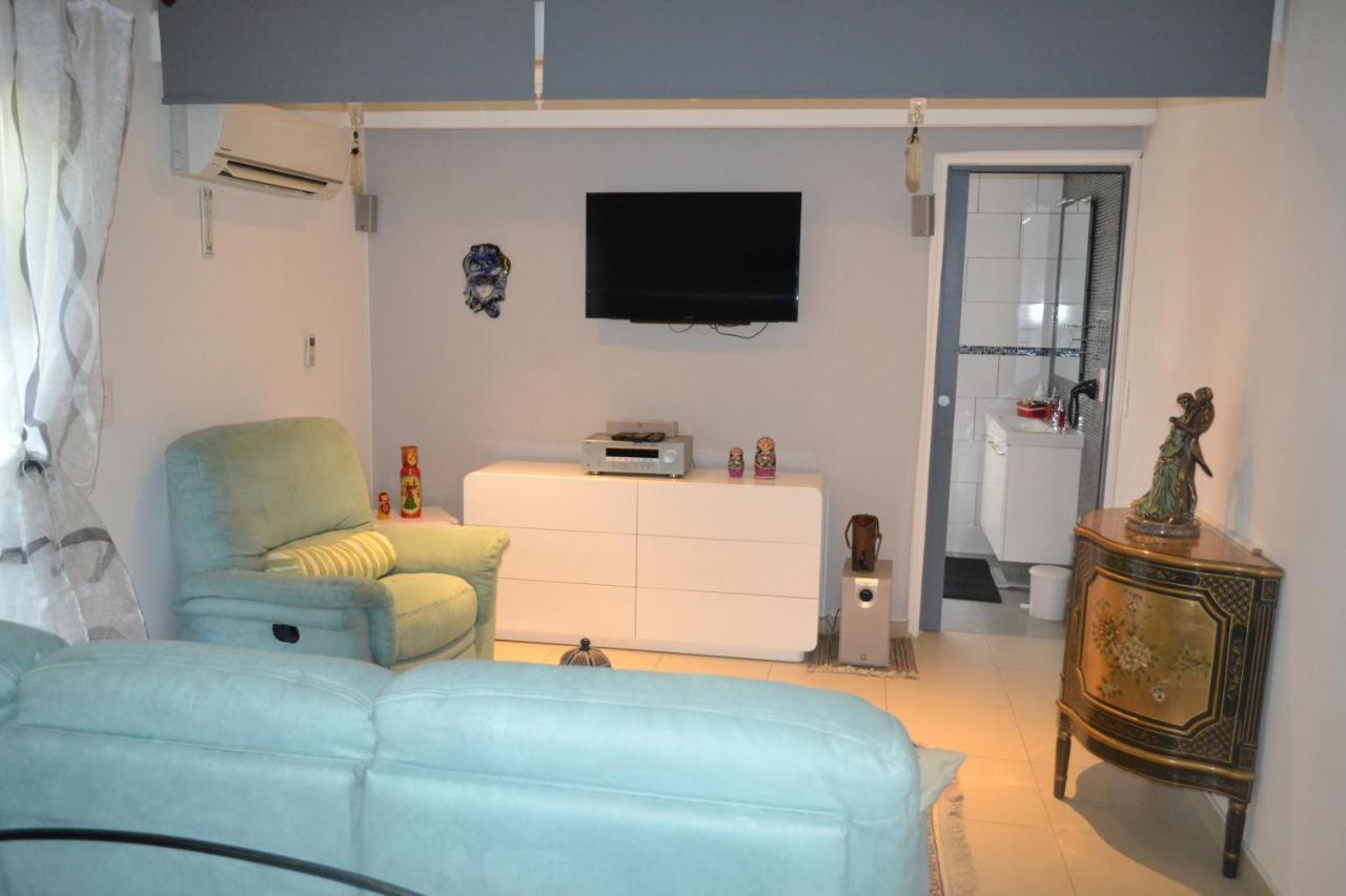 Suite 30 M2 Ideale Pour 2 Personnes Flassans-sur-Issole Exteriör bild