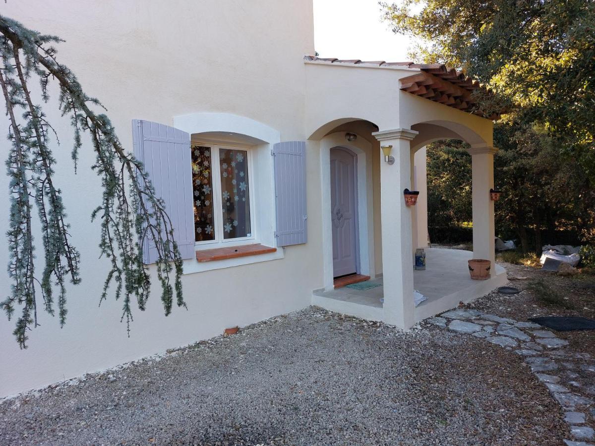 Suite 30 M2 Ideale Pour 2 Personnes Flassans-sur-Issole Exteriör bild