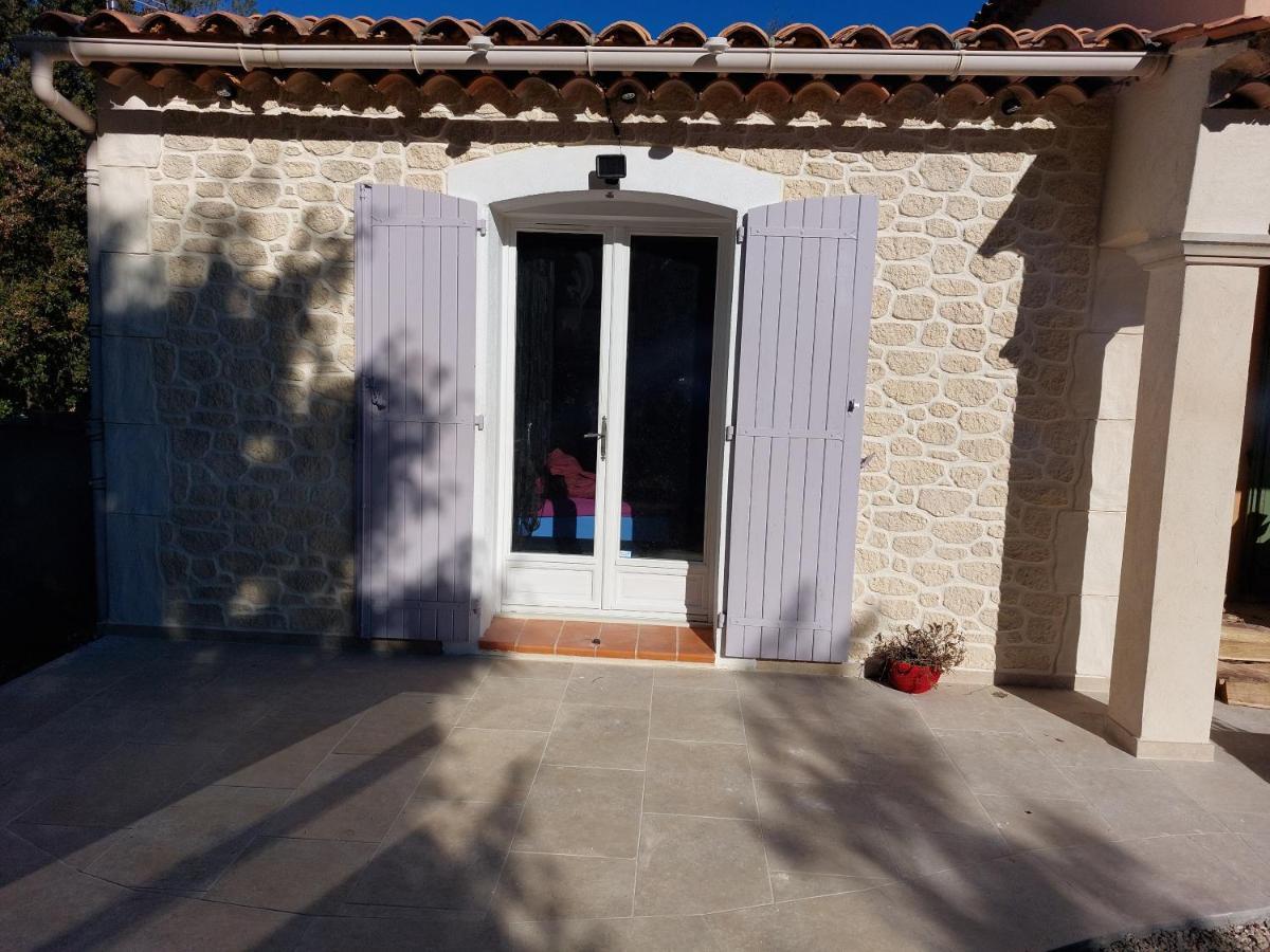Suite 30 M2 Ideale Pour 2 Personnes Flassans-sur-Issole Exteriör bild