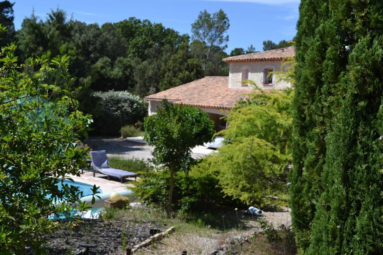 Suite 30 M2 Ideale Pour 2 Personnes Flassans-sur-Issole Exteriör bild